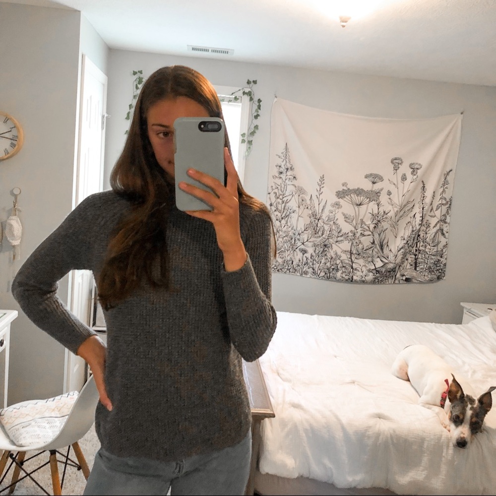 Banana Republic Grey Turtleneck Sweater